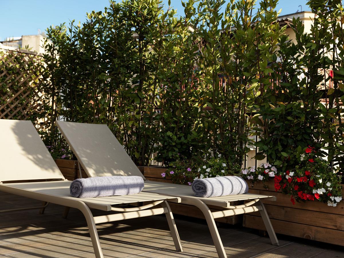 Hotel 18 Micon Str. Atene Esterno foto
